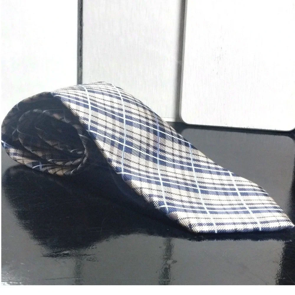 Tommy Hilfiger Mens Silk Necktie Tan Blue White Plaid Tartan Classic 3.25 Inch